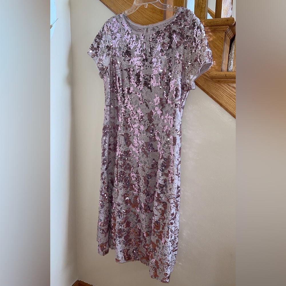Women’s Formal Dress Sz 18 SLNY Pink Short Sleeve Gown Allover Sequins Fit Flare - Picture 10 of 11